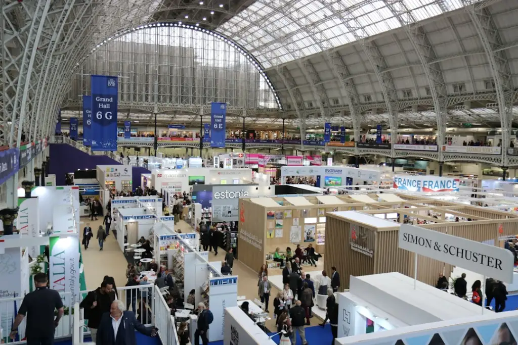 济宁诚者成工程机械解析：挖掘机与装载机在山东工程中的协同作业方案